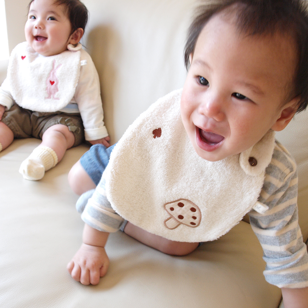 Nigi繡花圍兜-菇