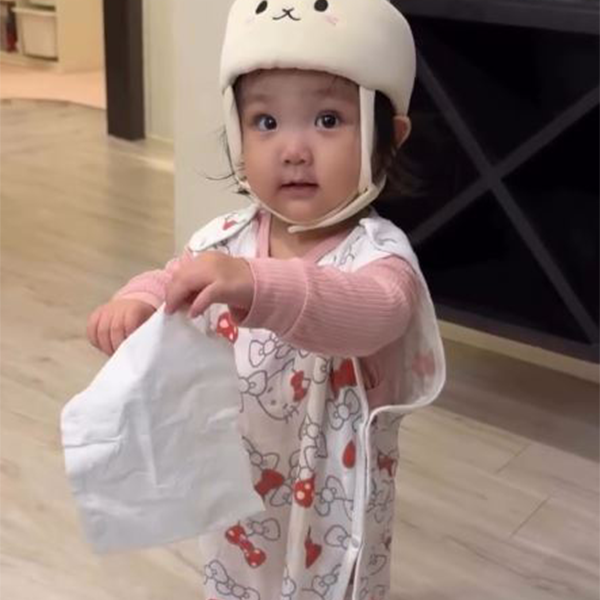酷洛妮-目前是個幼兒