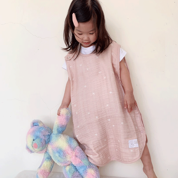 噗噗是穿幼童版的唷!