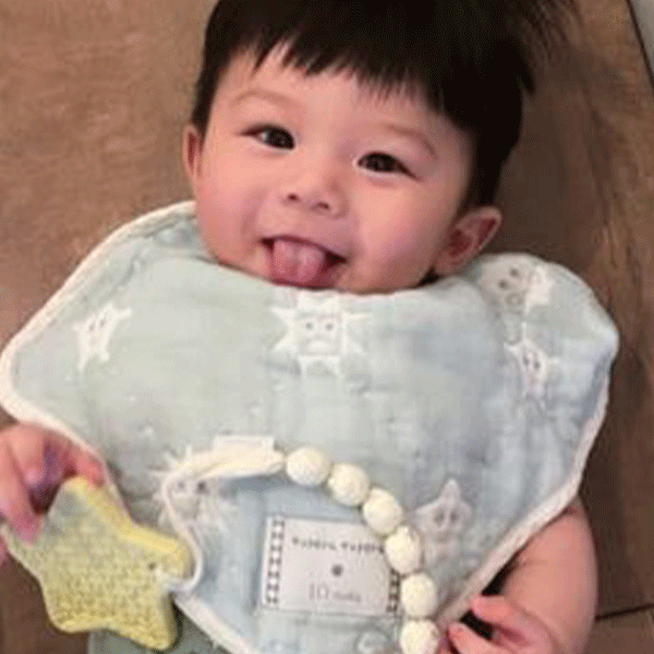 每次吐舌都被萌到不行